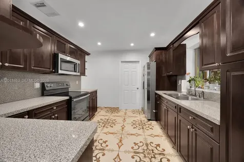 15725 SW 102nd Place Miami FL 33157
