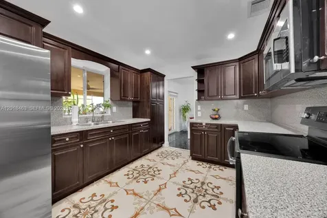 15725 SW 102nd Place Miami FL 33157