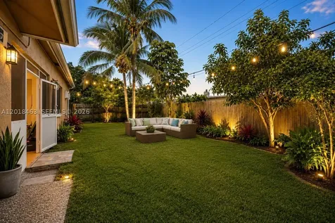 15725 SW 102nd Place Miami FL 33157