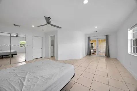 15725 SW 102nd Place Miami FL 33157