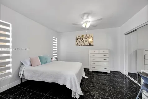 15725 SW 102nd Place Miami FL 33157