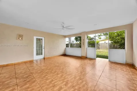 15725 SW 102nd Place Miami FL 33157
