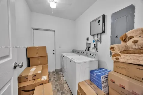 15725 SW 102nd Place Miami FL 33157