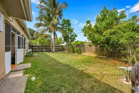 15725 SW 102nd Place Miami FL 33157