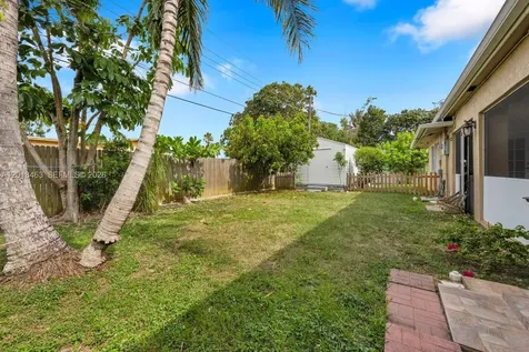 15725 SW 102nd Place Miami FL 33157