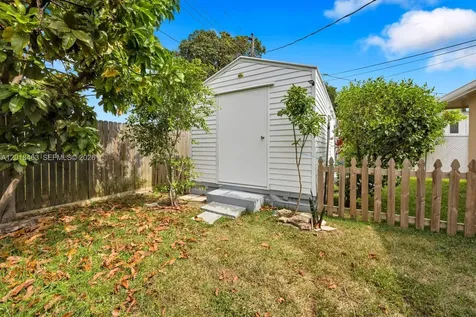 15725 SW 102nd Place Miami FL 33157