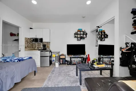 15725 SW 102nd Place Miami FL 33157