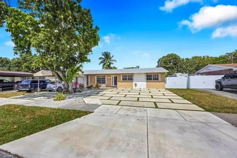 15725 SW 102nd Place Miami FL 33157