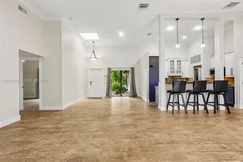 2731 S Parkview Drive Hallandale Beach FL 33009