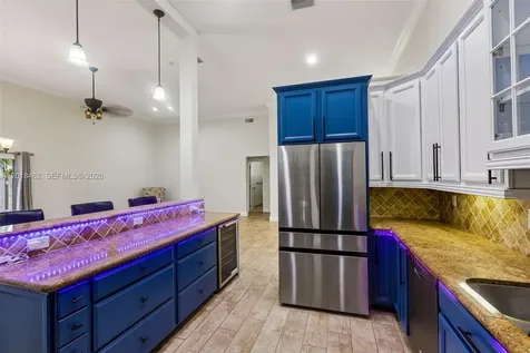 2731 S Parkview Drive Hallandale Beach FL 33009