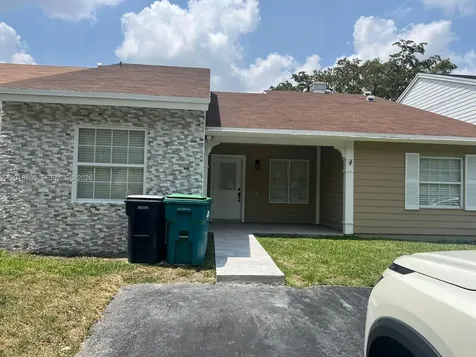 14530 SW 142nd Ct Circle Miami FL 33186