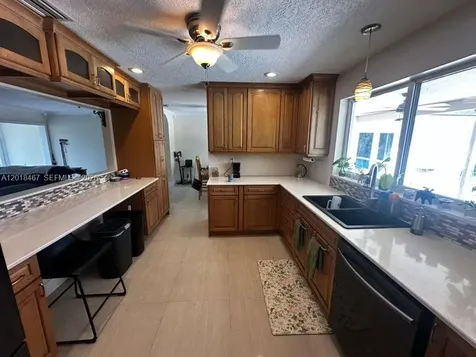 11901 NW 25th Street Plantation FL 33323