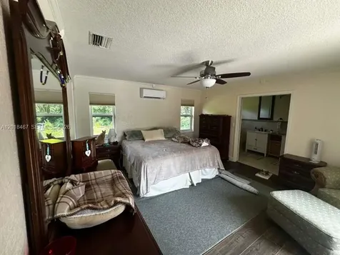11901 NW 25th Street Plantation FL 33323