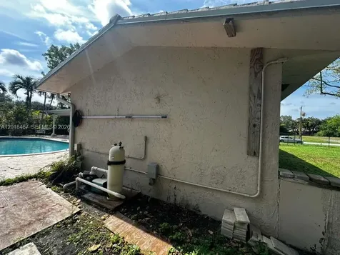 11901 NW 25th Street Plantation FL 33323