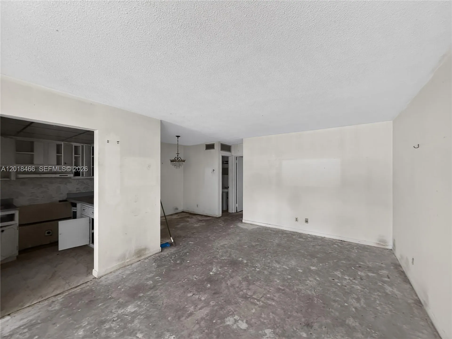 2050 NE 39th Street Lighthouse Point FL 33064