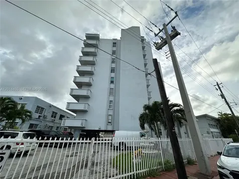 7118 Bonita Drive Miami Beach FL 33141