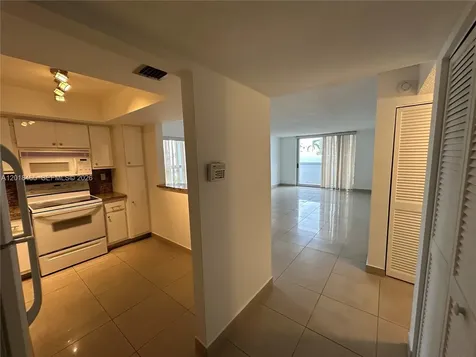 7118 Bonita Drive Miami Beach FL 33141