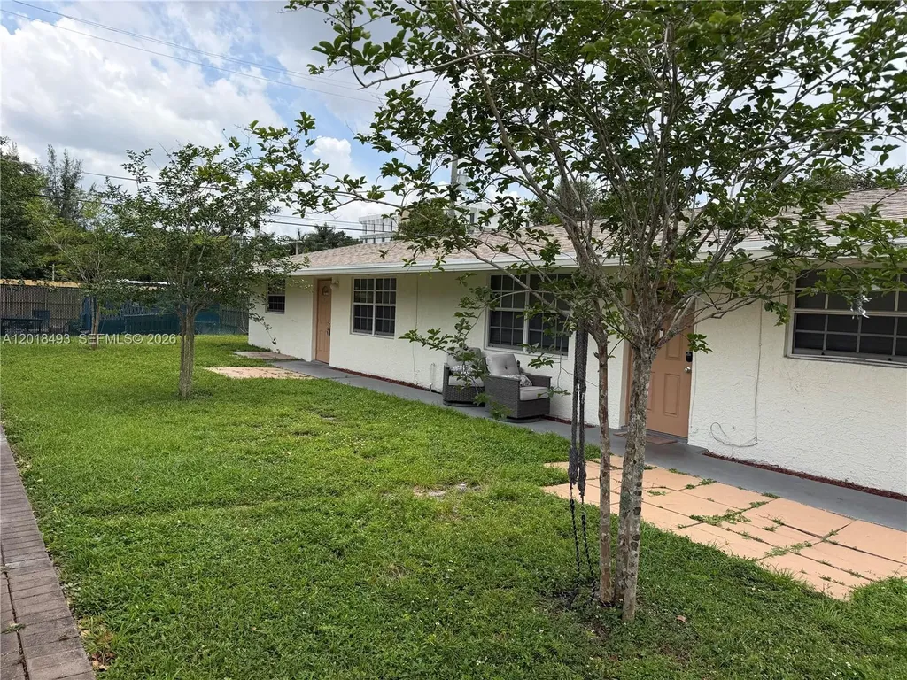 808 SW 30th Street Fort Lauderdale FL 33315