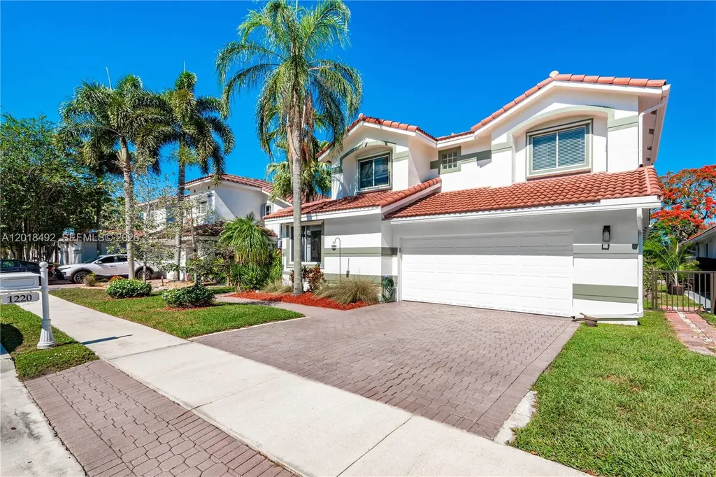 1220 W Bel Aire Drive W Pembroke Pines FL 33027