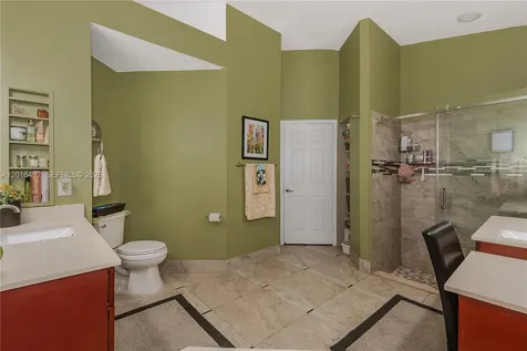 1220 W Bel Aire Drive W Pembroke Pines FL 33027