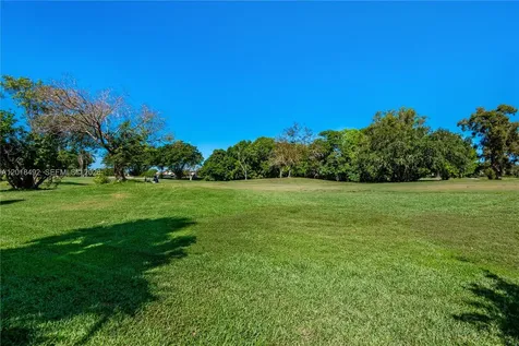 1220 W Bel Aire Drive W Pembroke Pines FL 33027