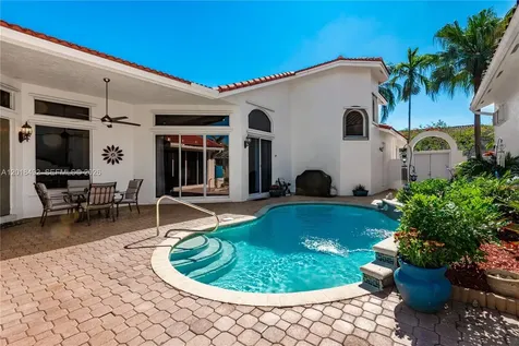 1220 W Bel Aire Drive W Pembroke Pines FL 33027