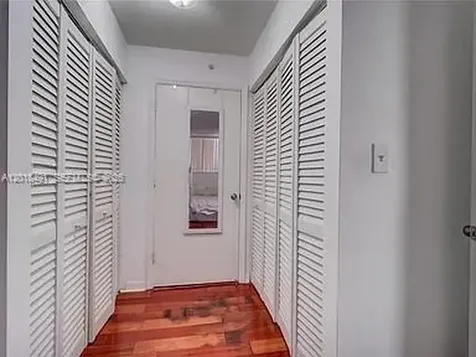102 SW 6th Avenue Miami FL 33130