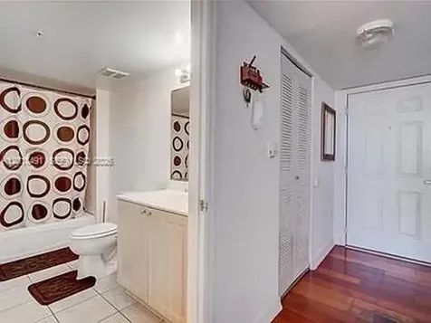 102 SW 6th Avenue Miami FL 33130