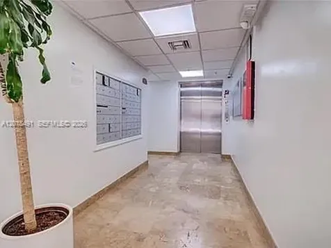 102 SW 6th Avenue Miami FL 33130