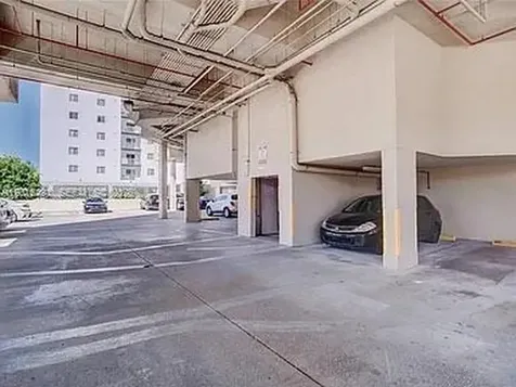 102 SW 6th Avenue Miami FL 33130