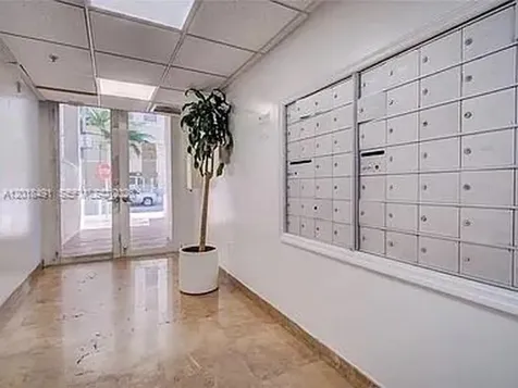 102 SW 6th Avenue Miami FL 33130