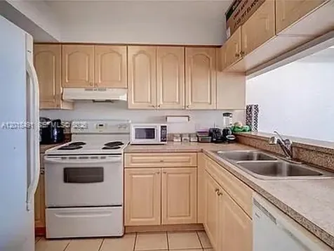 102 SW 6th Avenue Miami FL 33130