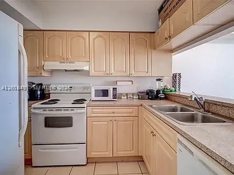 102 SW 6th Avenue Miami FL 33130