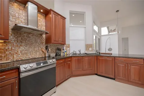 2621 Oakbrook Lane Weston FL 33332