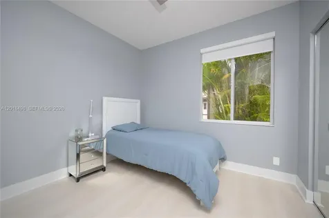 2621 Oakbrook Lane Weston FL 33332