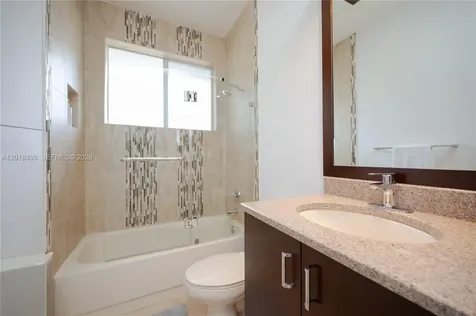 2621 Oakbrook Lane Weston FL 33332