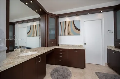 2621 Oakbrook Lane Weston FL 33332
