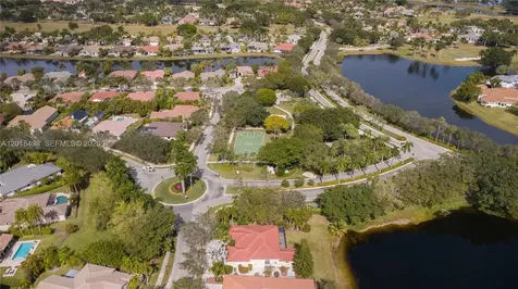 2621 Oakbrook Lane Weston FL 33332