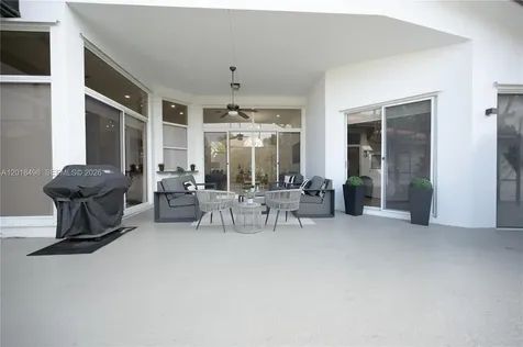 2621 Oakbrook Lane Weston FL 33332