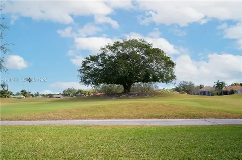 2621 Oakbrook Lane Weston FL 33332