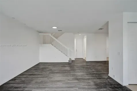 643 NE 191st Terrace Miami FL 33179