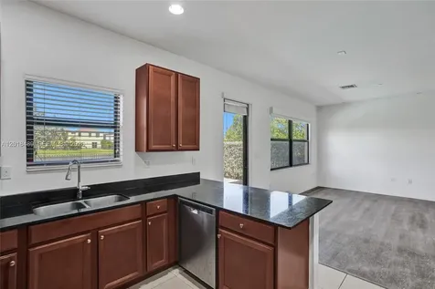 643 NE 191st Terrace Miami FL 33179