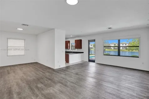 643 NE 191st Terrace Miami FL 33179