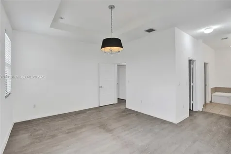 643 NE 191st Terrace Miami FL 33179