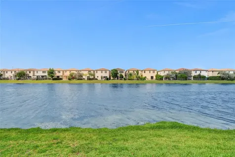 643 NE 191st Terrace Miami FL 33179