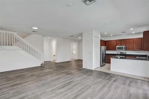 643 NE 191st Terrace Miami FL 33179