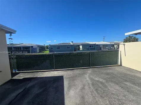 10106 SW 20th Street Miami FL 33165