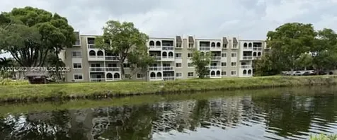 7815 Camino Real Miami FL 33143