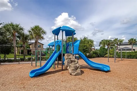 1907 Bottlebrush Way North Port FL 34289