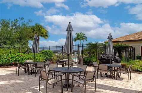 1907 Bottlebrush Way North Port FL 34289